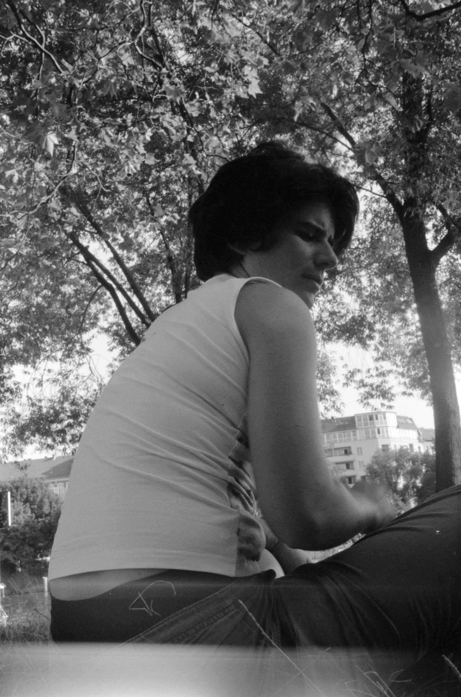 AHP F2001 07 002 sc240901 img33 NLP